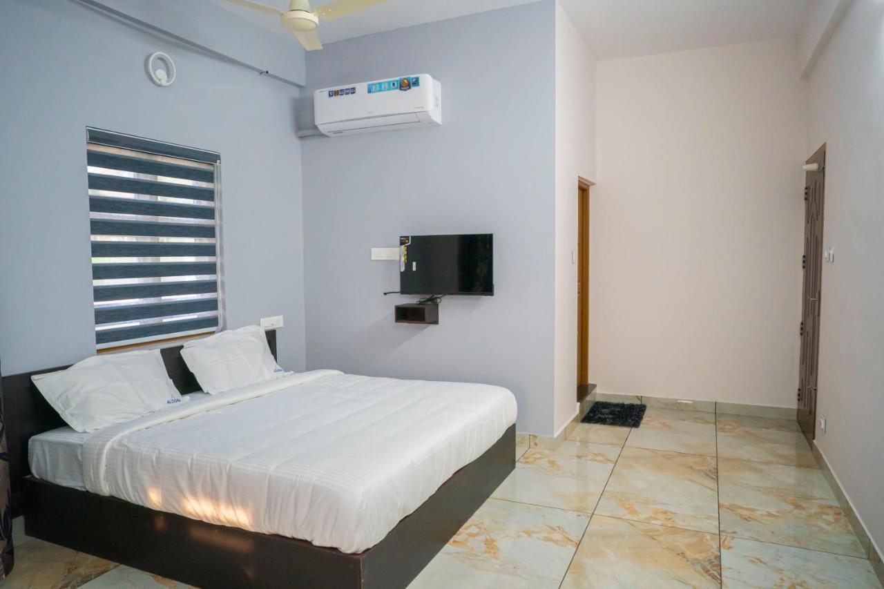 Aldora Airport Residency Hotell Nedumbassery Exteriör bild
