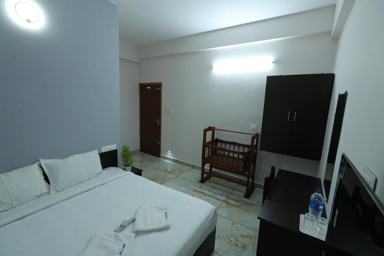 Aldora Airport Residency Hotell Nedumbassery Exteriör bild