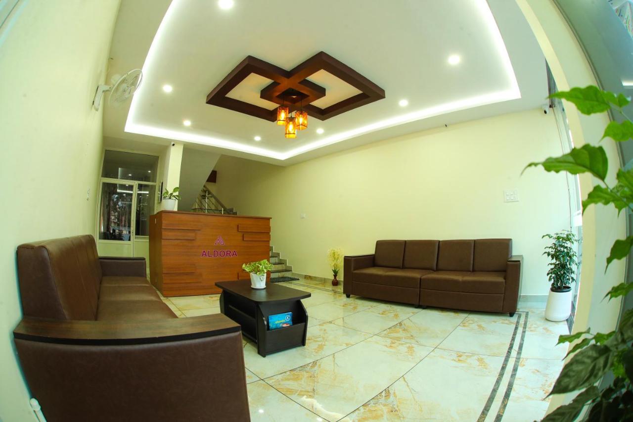 Aldora Airport Residency Hotell Nedumbassery Exteriör bild